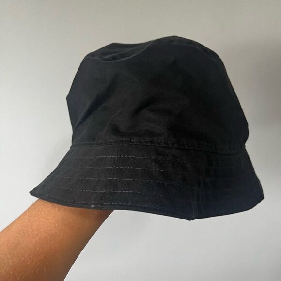 Lululemon Black Cargo Style Bucket Hat S/M - Picture 5 of 5